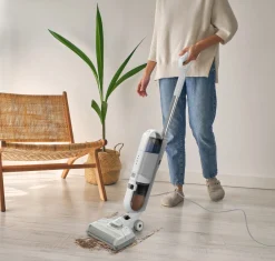 Aspirapolvere e lavapavimenti 600 W bianca