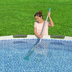 Aspiratore ricaricabile per piscina fino a 610 cm Bestway