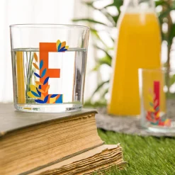 Bicchiere acqua con lettera E in vetro