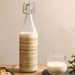 Bottiglia 1 litro in vetro a righe gialle Cosmo