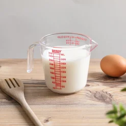 Caraffa graduata  360 ml in plastica Baker Secret